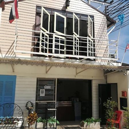 Thousand-Ten Thousand Hotel Bangkok Exterior photo